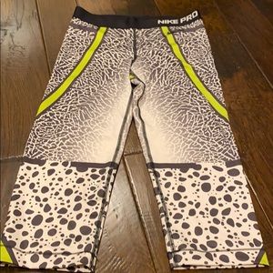 Nike dri fit core safari M Capri